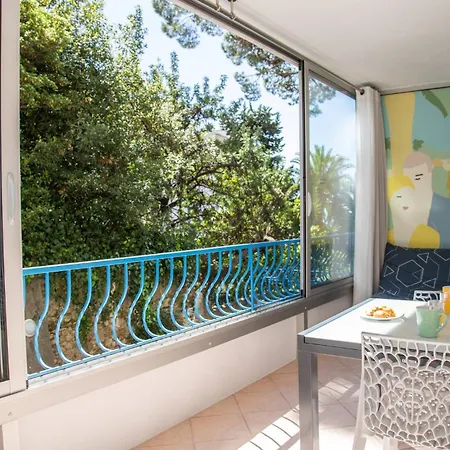 Spacious 4 Minutes Walk From The Beaches * Канны
